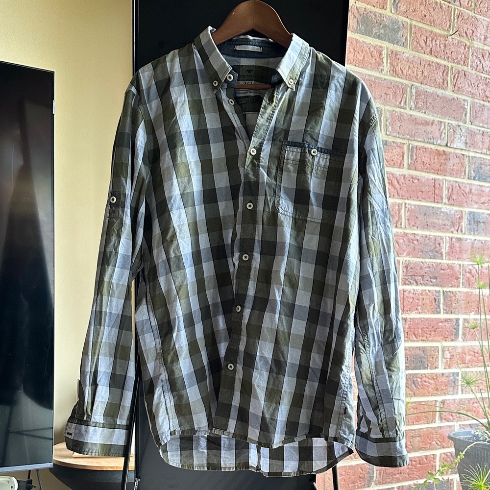 Casual Olive Plaid Button-Down Shirt